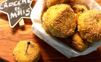 crocchè di mais con pomodori secchi e olive