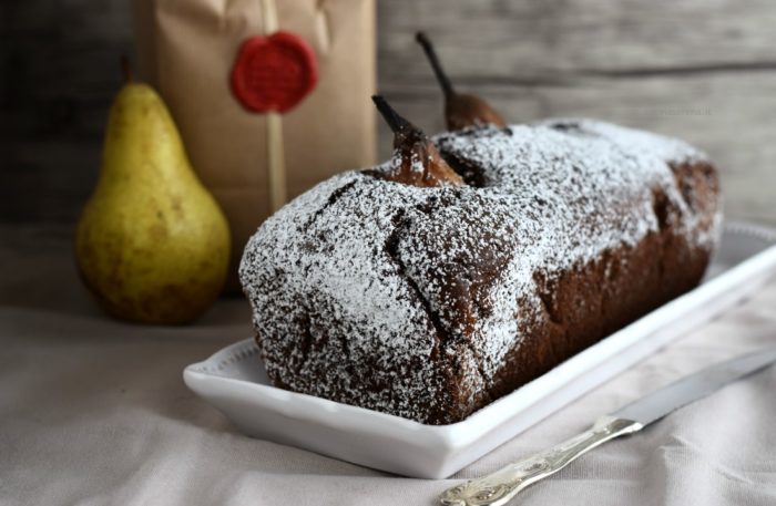 torta al cioccolato con pere