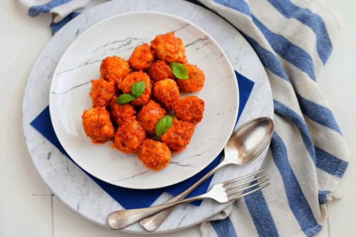 polpette di pane al sugo di pomodoro